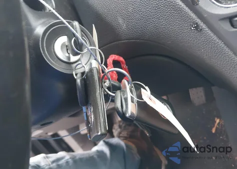 2010 Cadillac Cts Luxury z USA, uszkodzony, nr VIN 1G6DE5EG3A0141137